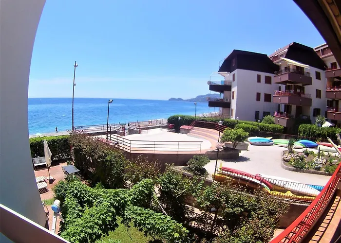 Sea Beach Taormina Apartment
